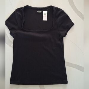 Old Navy Black Tee